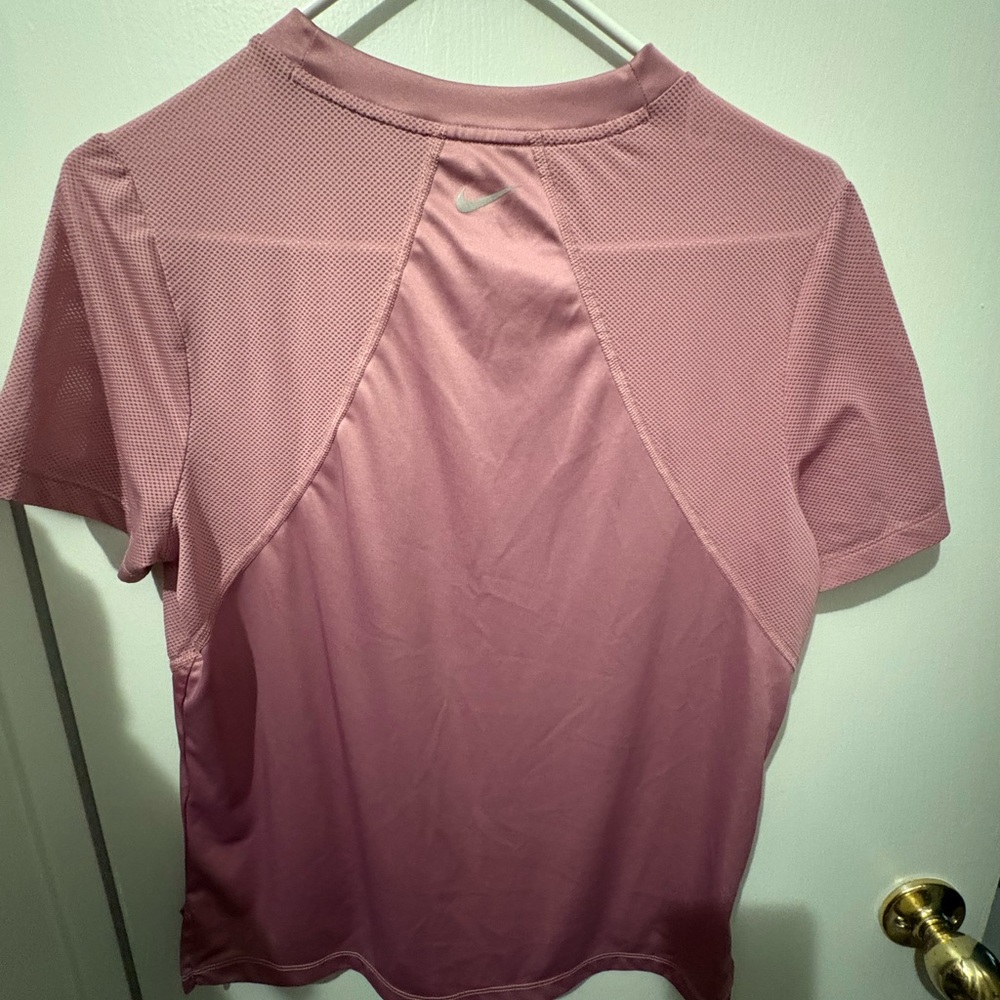 Nike Dri-FIT Pink Running Shirt - Picture 3 of 5